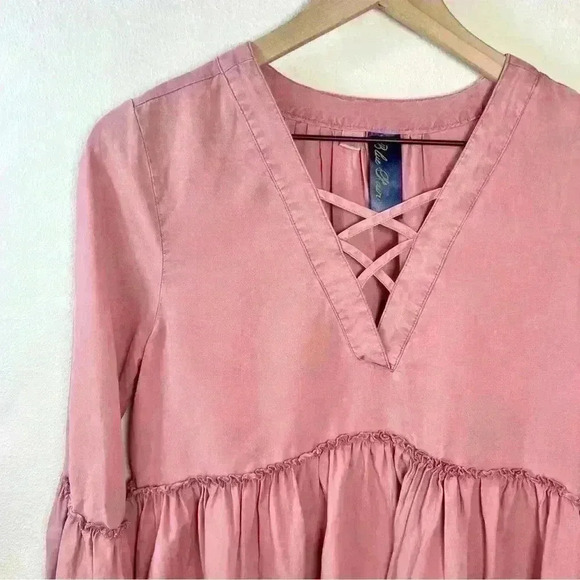 Blue Rain Pink Peplum Bell Sleeve Blouse with Crisscross Neckline Size Small - Picture 2 of 14